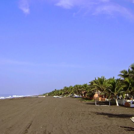 Tortugas Place Hotel Y Bungalos มอนเตริโก ภายนอก รูปภาพ