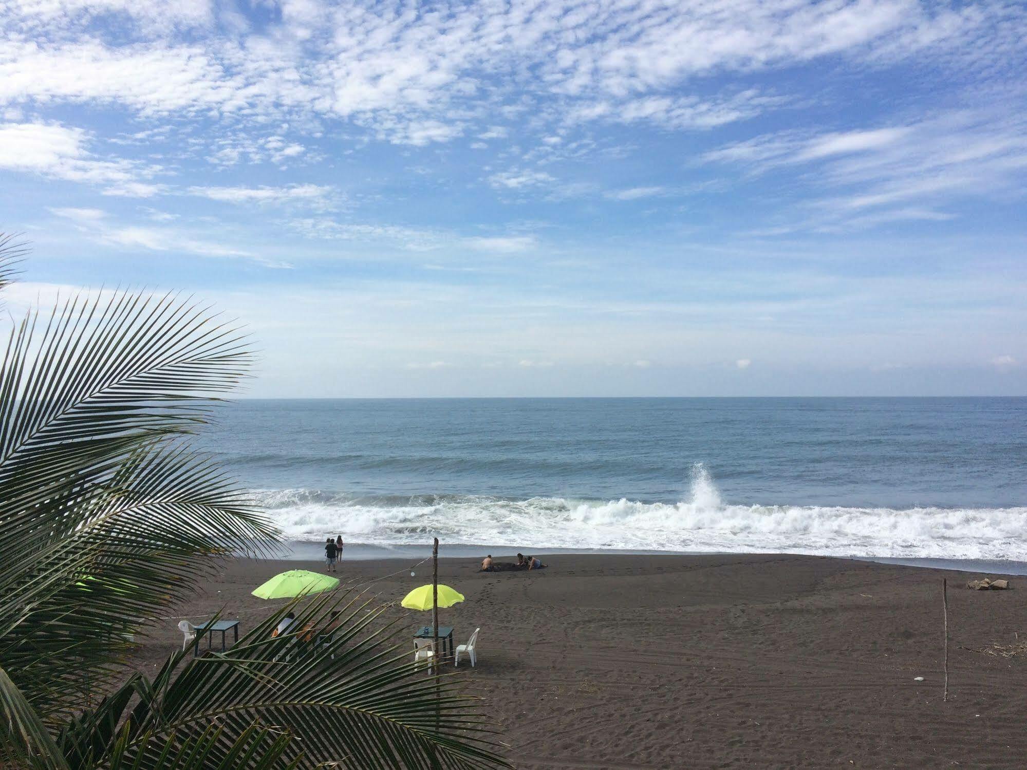 Tortugas Place Hotel Y Bungalos มอนเตริโก ภายนอก รูปภาพ